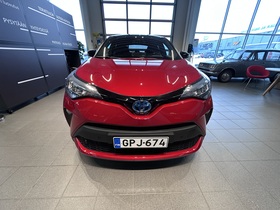 Toyota C-HR vaihtoauto