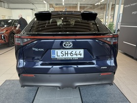 Toyota bZ4X vaihtoauto