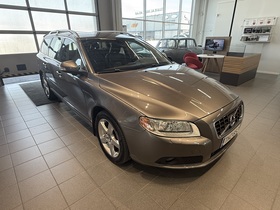 Volvo V70 vaihtoauto
