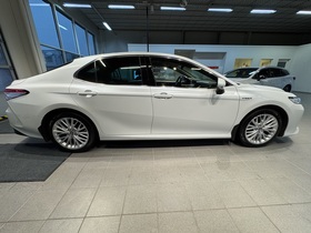 Toyota Camry vaihtoauto