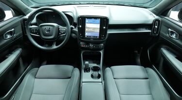 Volvo EX40 vaihtoauto