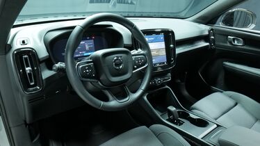 Volvo EX40 vaihtoauto