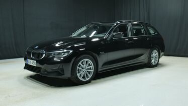 BMW 330 vaihtoauto