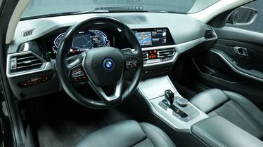 BMW 330 vaihtoauto
