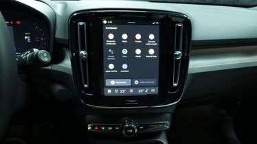 Volvo EX40 vaihtoauto