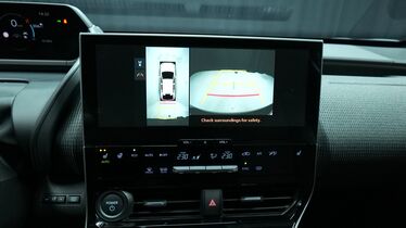 Toyota bZ4X vaihtoauto