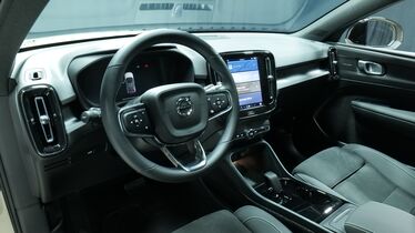 Volvo EC40 vaihtoauto