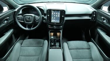 Volvo EX40 vaihtoauto