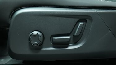 Volvo EX40 vaihtoauto