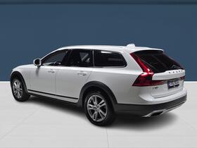 Volvo V90 Cross Country vaihtoauto