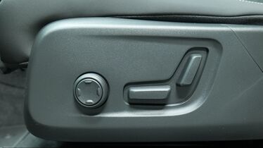 Volvo EX40 vaihtoauto