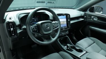 Volvo EX40 vaihtoauto