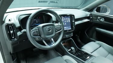 Volvo EX40 vaihtoauto