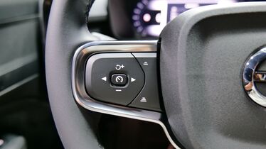 Volvo EX40 vaihtoauto