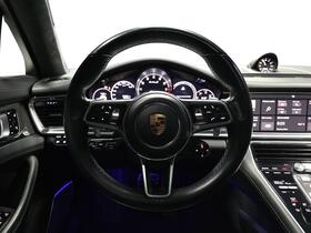 Porsche Panamera vaihtoauto