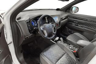 Mitsubishi Outlander PHEV vaihtoauto