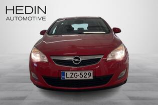 Opel Astra vaihtoauto