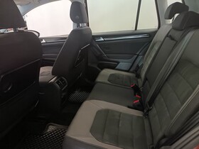 Volkswagen Golf Sportsvan vaihtoauto