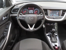 Opel Grandland X vaihtoauto
