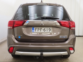 Mitsubishi Outlander PHEV vaihtoauto