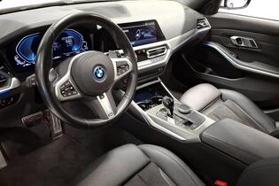 BMW 330 vaihtoauto