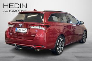 Toyota Auris vaihtoauto