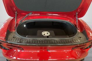 MG Cyberster vaihtoauto