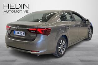 Toyota Avensis vaihtoauto