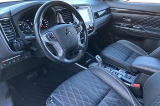 Mitsubishi Outlander PHEV vaihtoauto