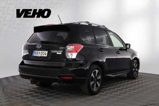 Subaru Forester vaihtoauto