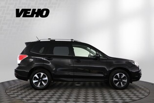 Subaru Forester vaihtoauto