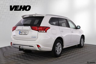 Mitsubishi Outlander PHEV vaihtoauto