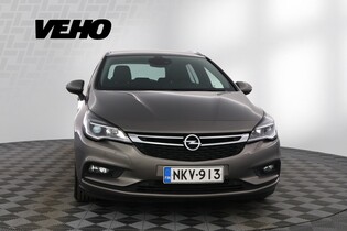 Opel Astra vaihtoauto