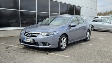 Honda Accord vaihtoauto