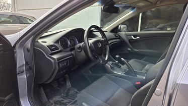 Honda Accord vaihtoauto