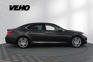 Lexus LS vaihtoauto