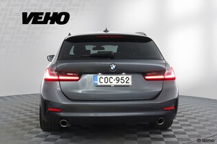 BMW 320 vaihtoauto