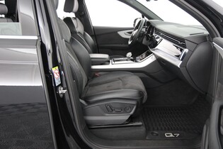 Audi Q7 vaihtoauto