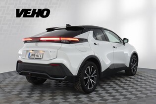 Toyota C-HR vaihtoauto