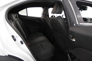 Lexus UX vaihtoauto
