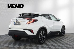 Toyota C-HR vaihtoauto