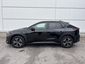 Toyota bZ4X vaihtoauto