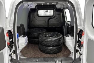 Ford Transit Courier vaihtoauto