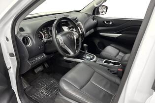 Nissan Navara vaihtoauto