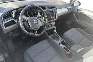 Volkswagen Touran vaihtoauto