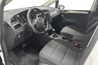 Volkswagen Touran vaihtoauto