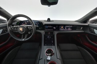 Porsche Taycan vaihtoauto