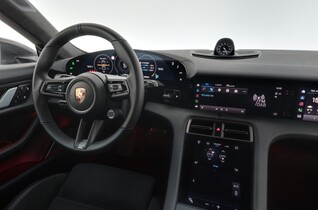 Porsche Taycan vaihtoauto