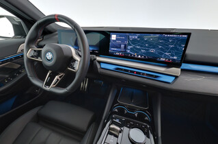 BMW i5 M60 vaihtoauto