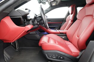 Porsche Taycan vaihtoauto